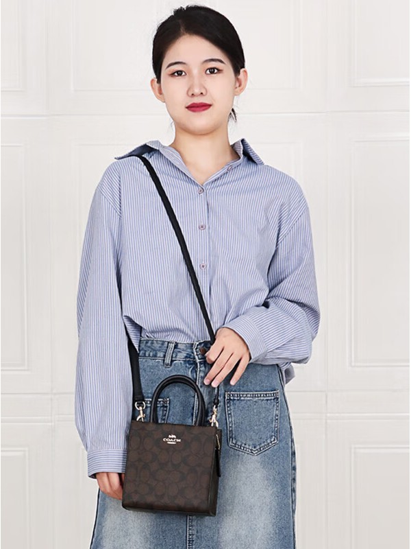 Сумка COACH Mini Cally Crossbody C5693-2 In Signature Canvas Small Сумка COACH Mini Cally Crossbody C5693-2 In Signature Canvas Small