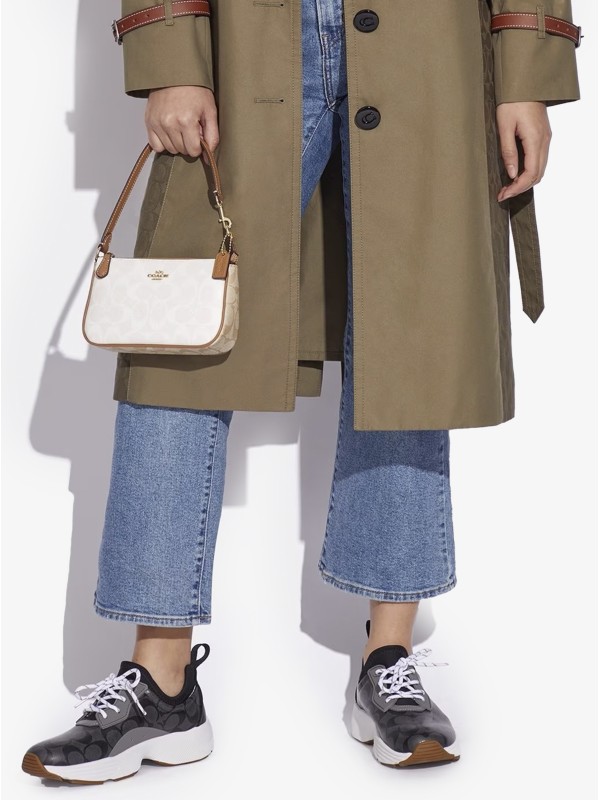 Сумка COACH Nolita In Colorblock Signature Canvas Medium Сумка COACH Nolita In Colorblock Signature Canvas Medium